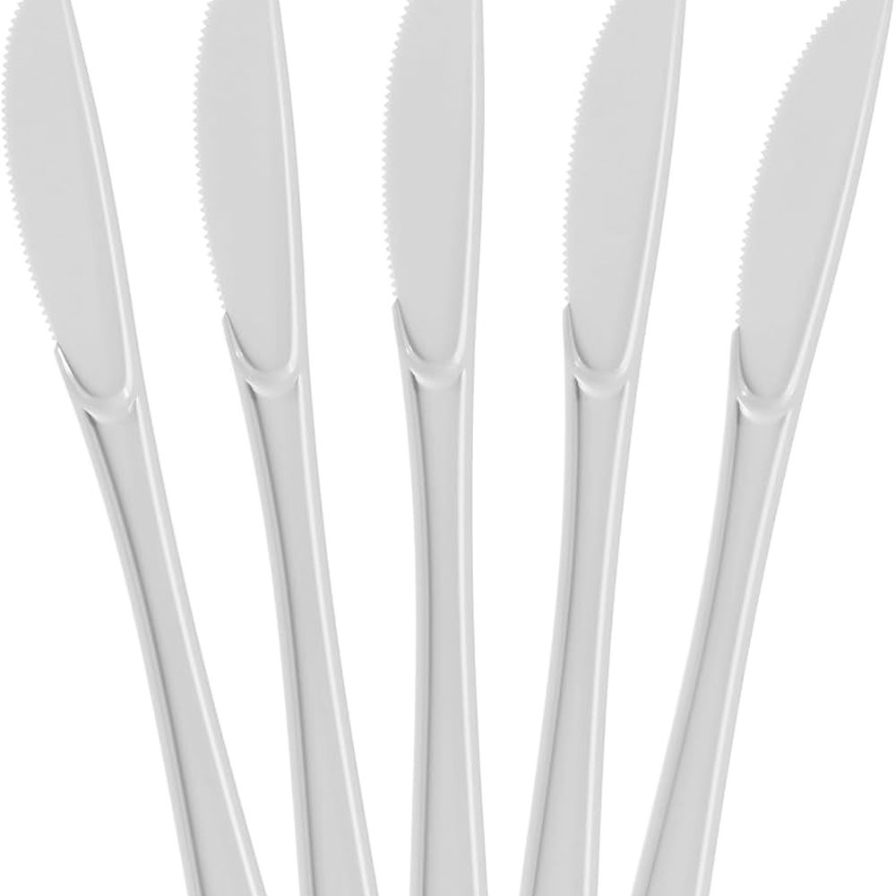 Pack of single-use plastic cutlery